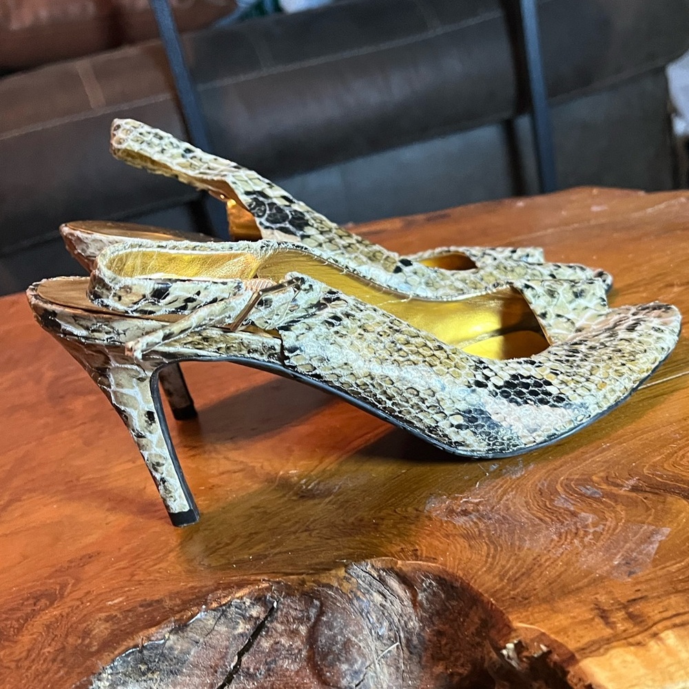 Jessica Simpson Snakeskin Print Heels Size 6